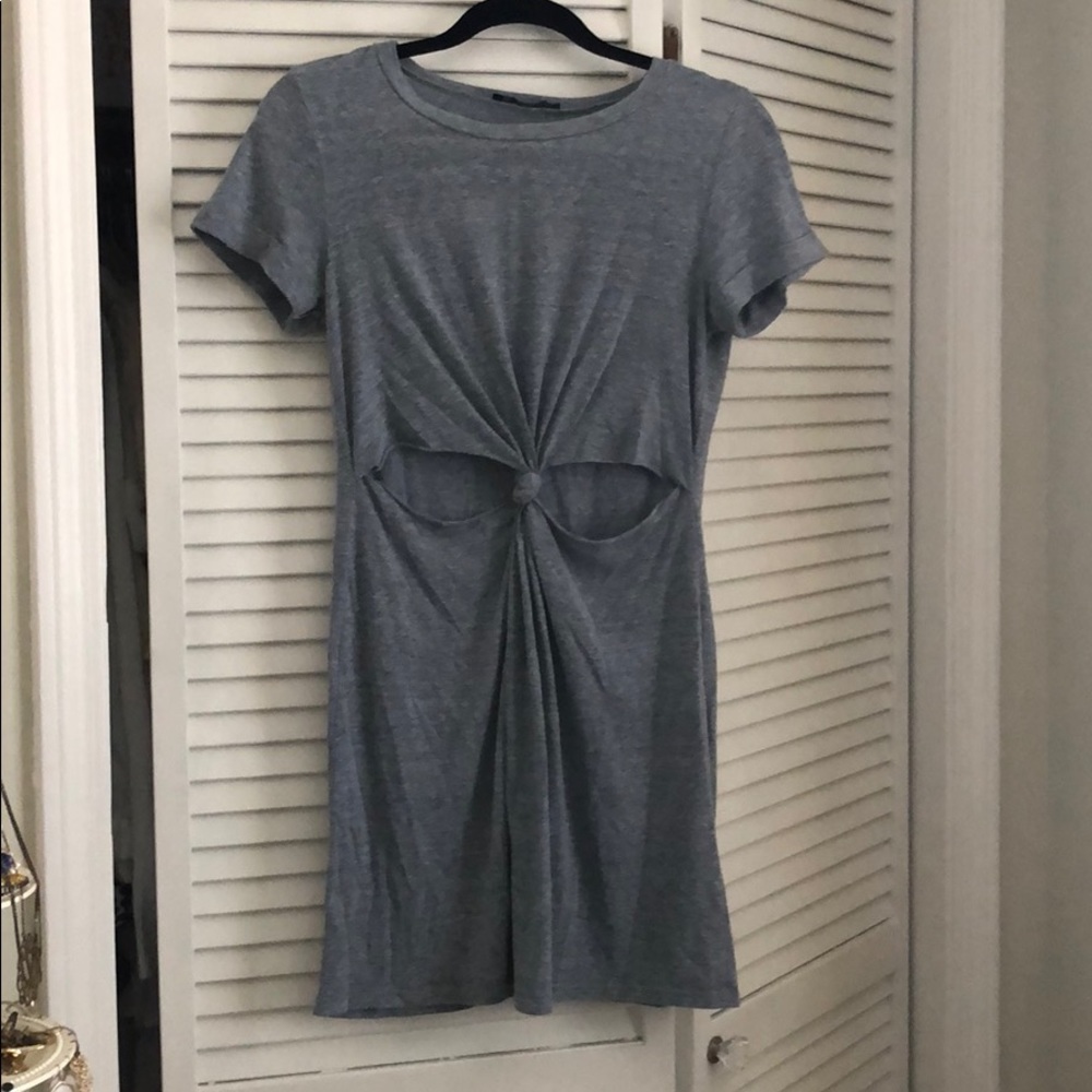 Short sleeve grey cut out dress